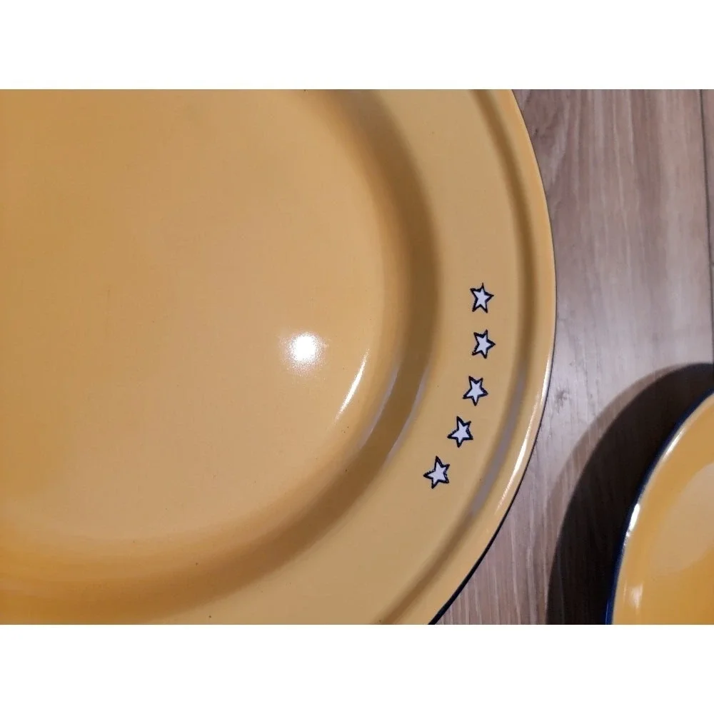 Vintage TAIPRO Enamelware Dinnerware Plates Retro Camping‎ RV Beach